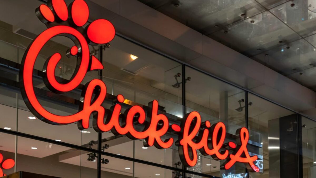 ChickfilA Reverses AntibioticFree Chicken Commitment I Get Talk