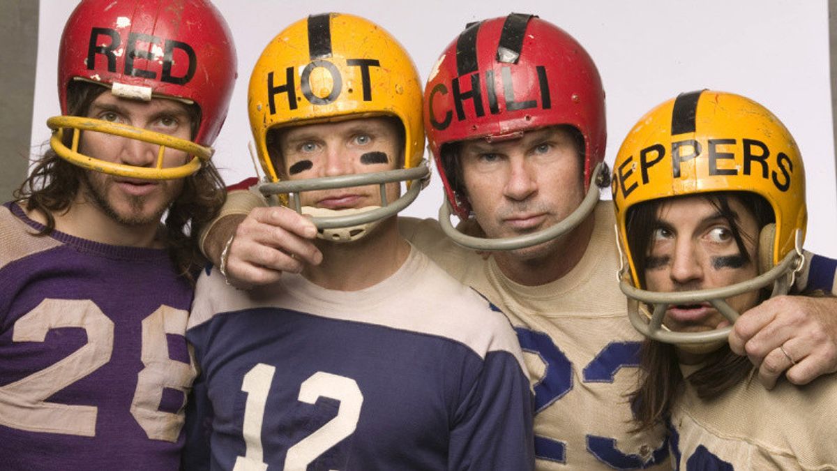 red_hot_chili_peppers_biography_wikipedia_facts.