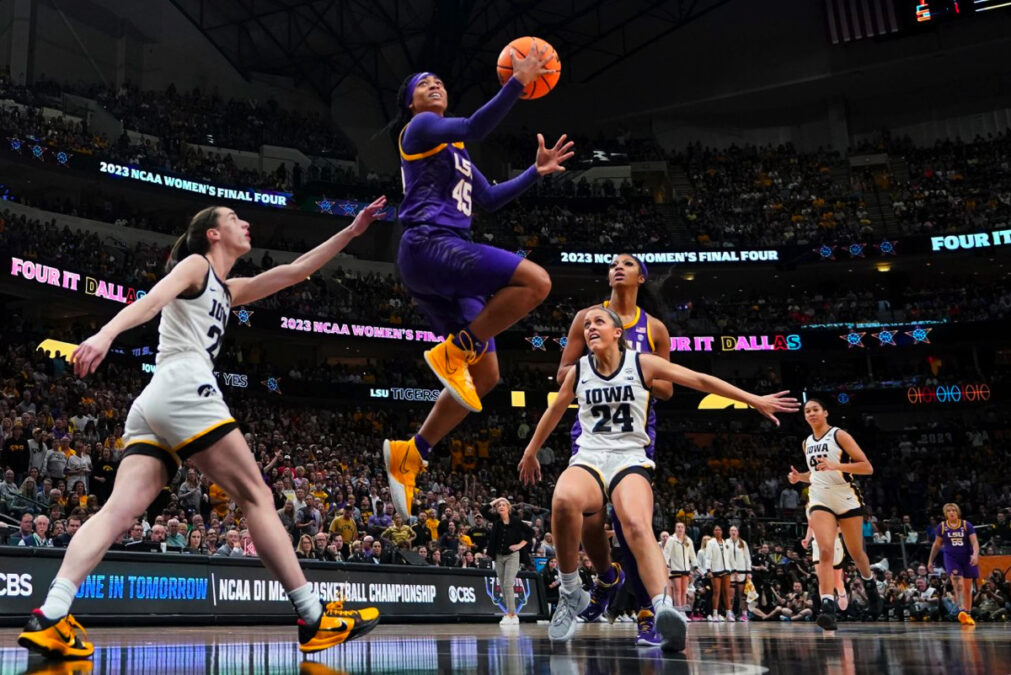 NCAA Womens Basketball National Championship Winner LSU Tigers Beats Iowa Hawkeyes Sets New Records