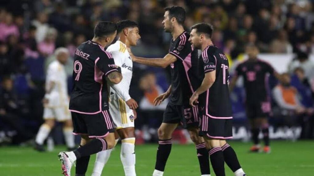 Biography of John Leguizamo, Facts, Real Name, Age, Networth, Awards