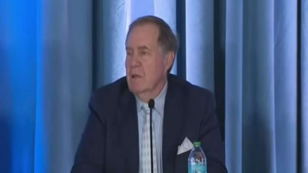 Bill Belichick Will Miss Fenway Bowl To Focus On UNC Future 2 bill-belichick-will-miss-fenway-bowl