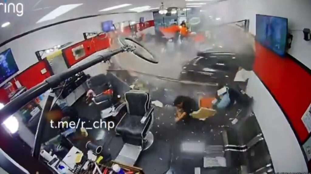 Video- Dialysis Patient Crashes Car Into Barber's Salon. Boy Escapes Death By Whiskers.