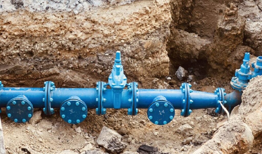excavated underground water pipe plumbing line work -unsplash-Rose Galloway Green- Reliable Plumbing Services in North York – A&V Drain’s