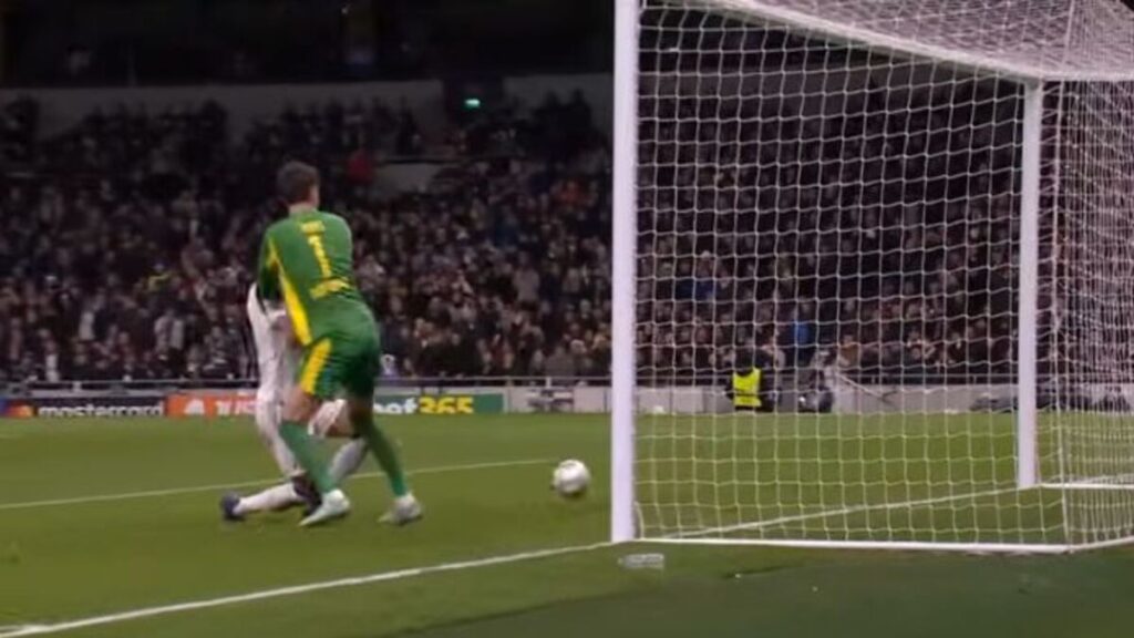 Tottenham Defeats Borussia Dortmund As Frank Earns Breathing Room 2 tottenham-defeats-borussia-dortmund