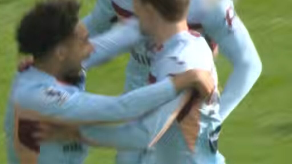 Brentford Defeats Burnley In Seven-Goal Match 2 brentford-defeats-burnley